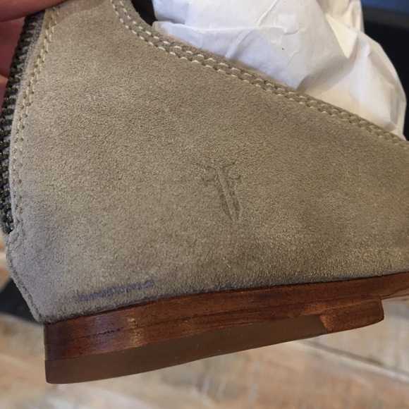 Frye Carson Ankle Strap Ballet Flats Suede 6.5 - Picture 6 of 8